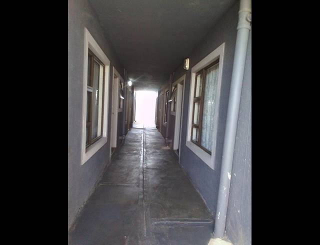 13 BEDROOM HOUSE FOR SALE IN ZOLA